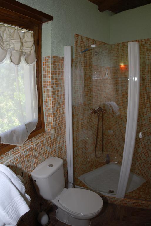 Apartamentos Rurales Ecopangea Valverde de la Vera Room photo